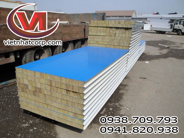 Thi công Rockwool Panel chống cháy, chống nóng lạnh giá rẻ